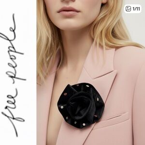 Free People Rosette Pin & Earring Set